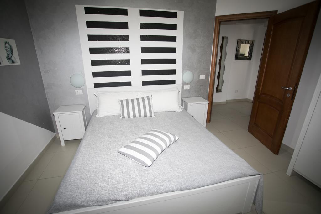 Apartment Desi *