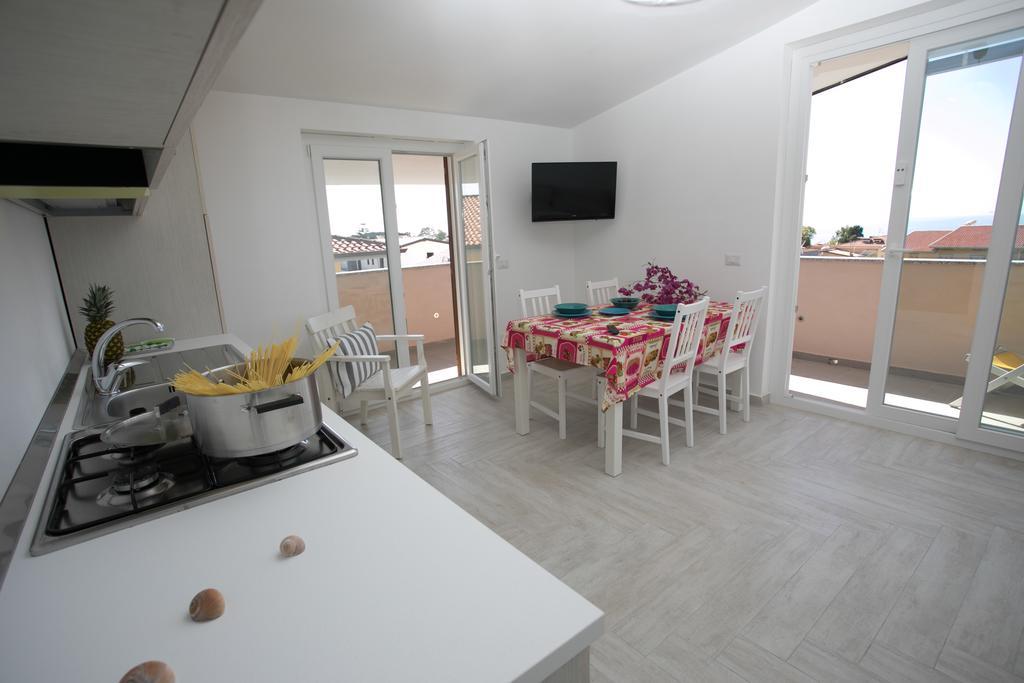 Apartment Desi